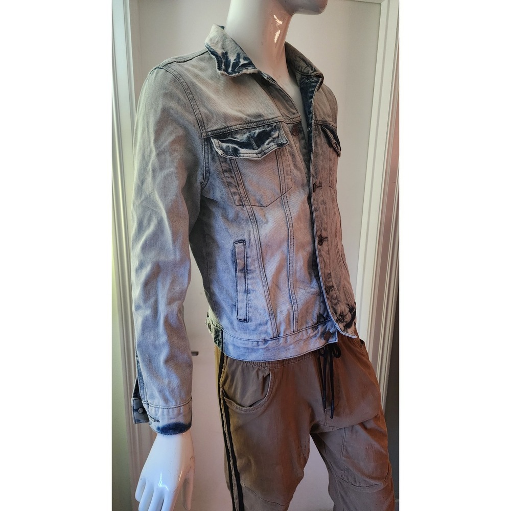 Guess Trucker Jacket Mens Size M Blue Denim Pockets A8